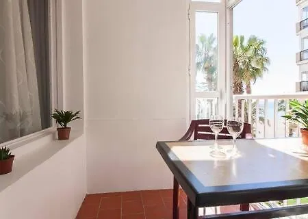 Living Malagueta With Parking Free Malaga