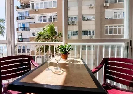 Living Malagueta With Parking Free Malaga
